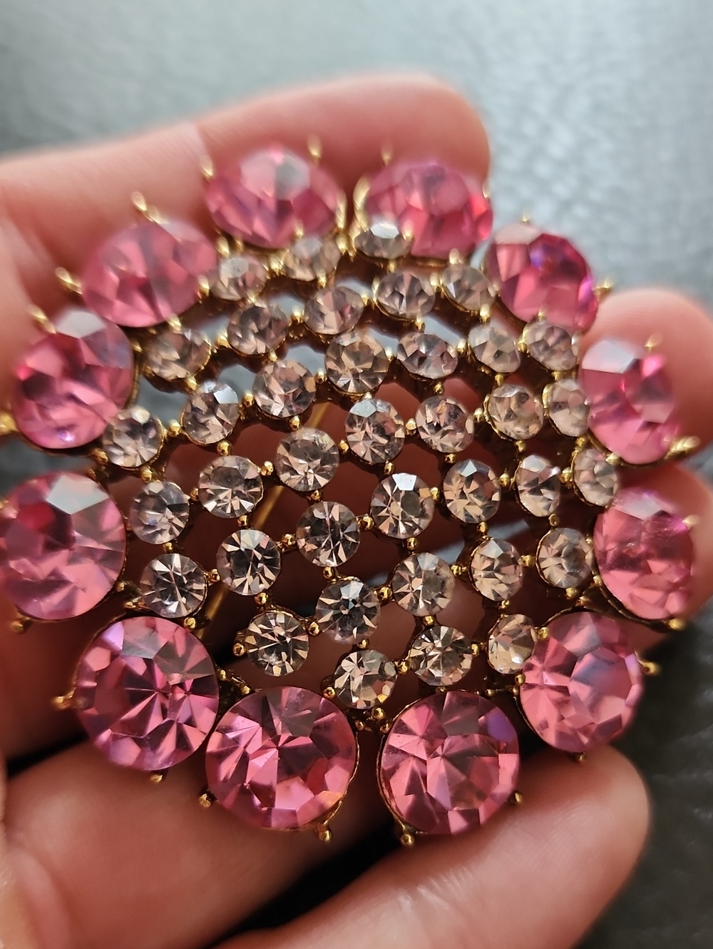 VTG Pink Crystal Cluster Brooch - Elegant Women's Jewelry